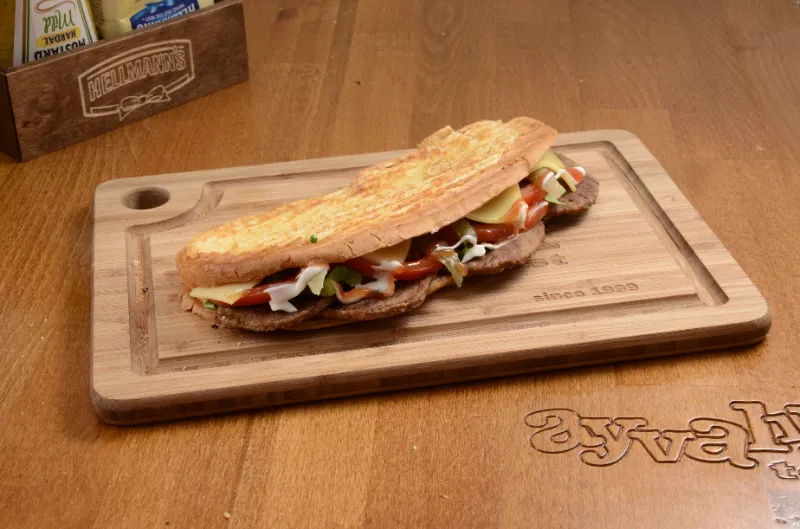 Ayvalık Tostu - Ayvalık Cheeseburger
